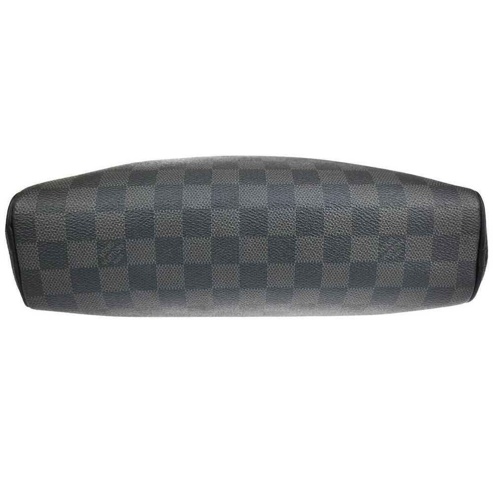 LOUIS VUITTON Reporter Dayton Shoulder Bag - Picture 3 of 16